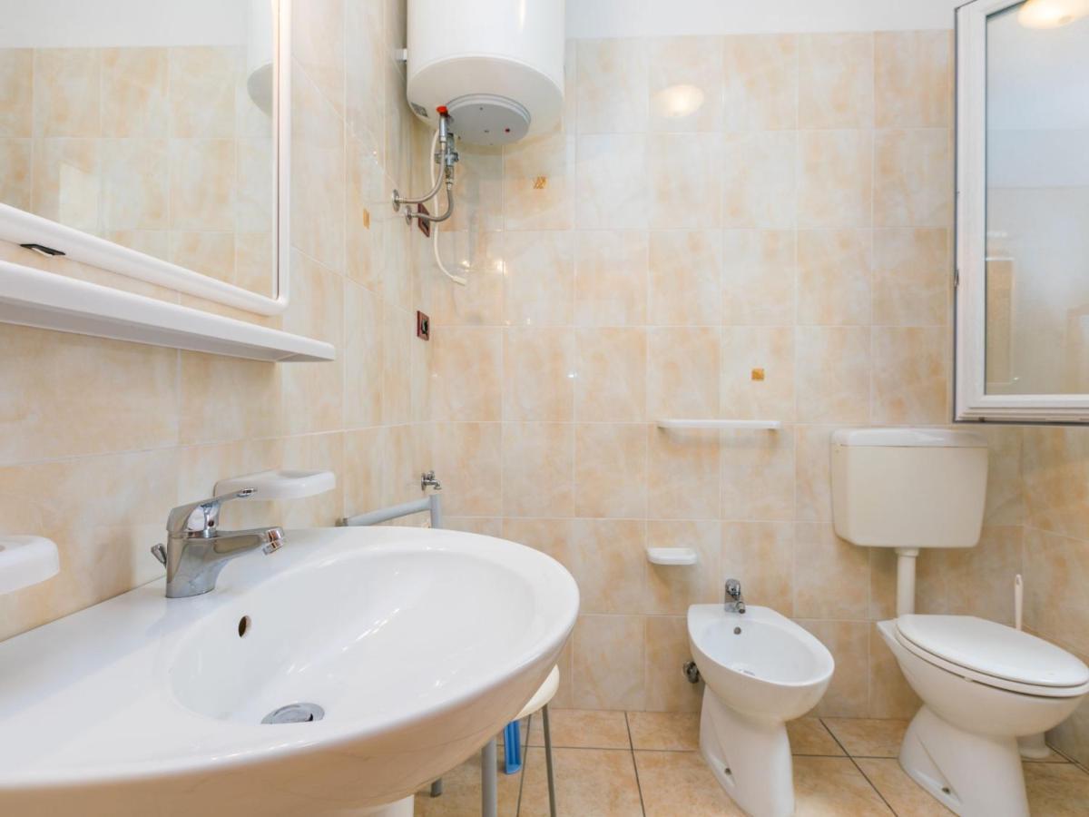 Apartment Robinia-Pinetine-4 By Interhome 두나 베르데 외부 사진